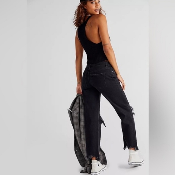 FREE PEOPLE Maggie Mid Rise Distressed Wide Leg Jeans Size 31 NWT - Picture 4 of 4
